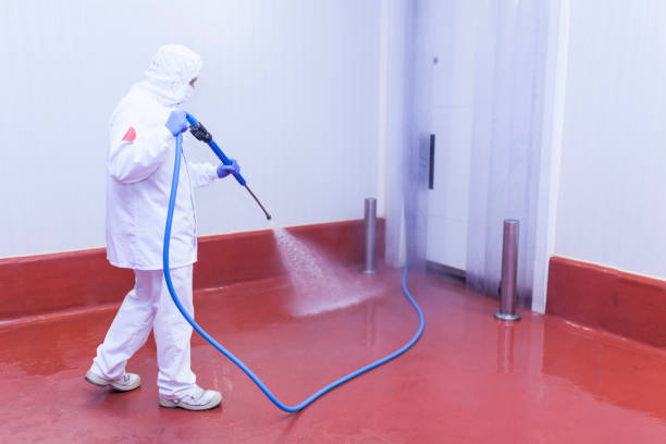 Best Animal Enclosure Cleaning  in Geneseo, IL